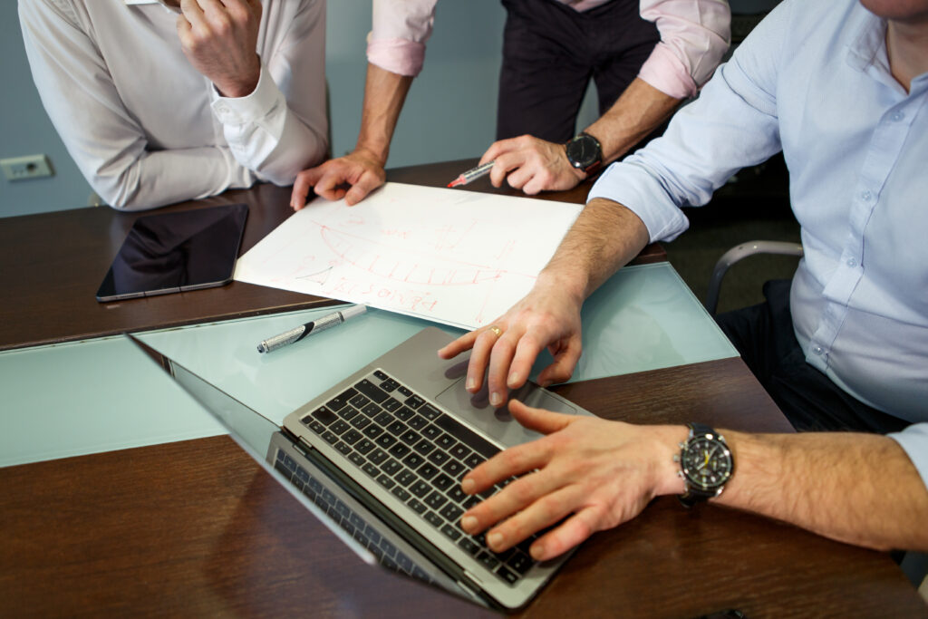 1725 Consulting Group - Tworzenie strategii biznesowych